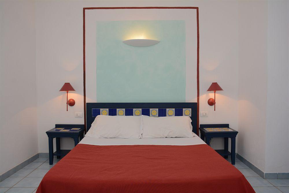 Mangia's Hotel 4*